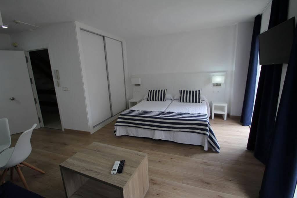 Apartamentos La Mar Benidorm Kültér fotó
